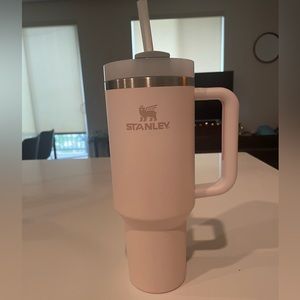 Stanley “The Quencher H2.0 Flowstate Tumbler” 40 oz. - Rose Quartz